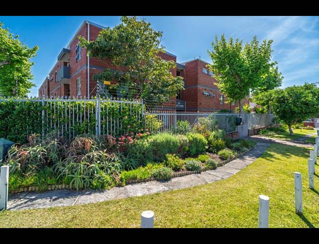 2 BEDROOM APARTMENT FOR SALE IN DIEP RIVER